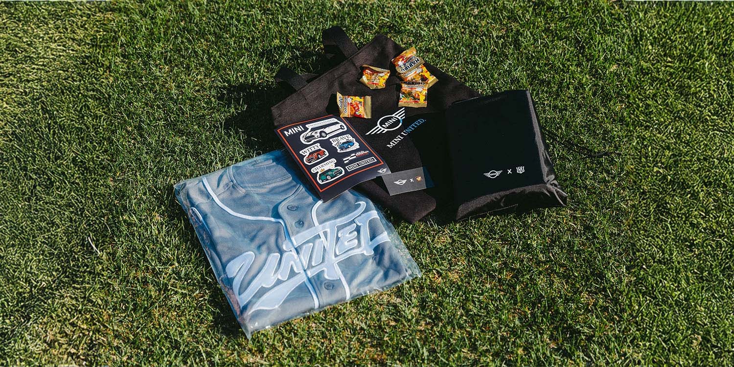 바다를 향해 나아가는 전기차. The Skeg.